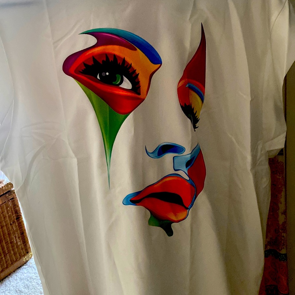 Artsy rad shirt